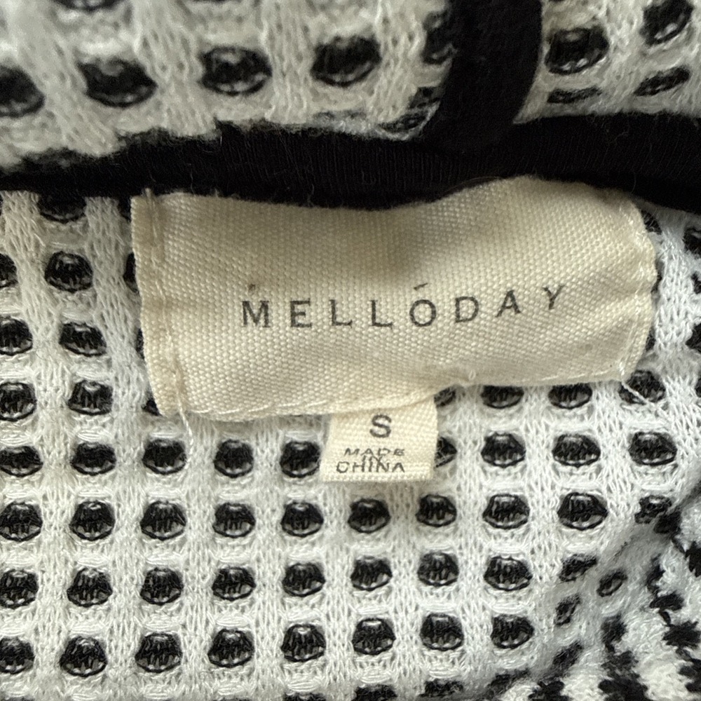 Textured Waffle Knit Hoodie Black White Minimalist Scandi Pullover Women's Small - Picture 7 of 12